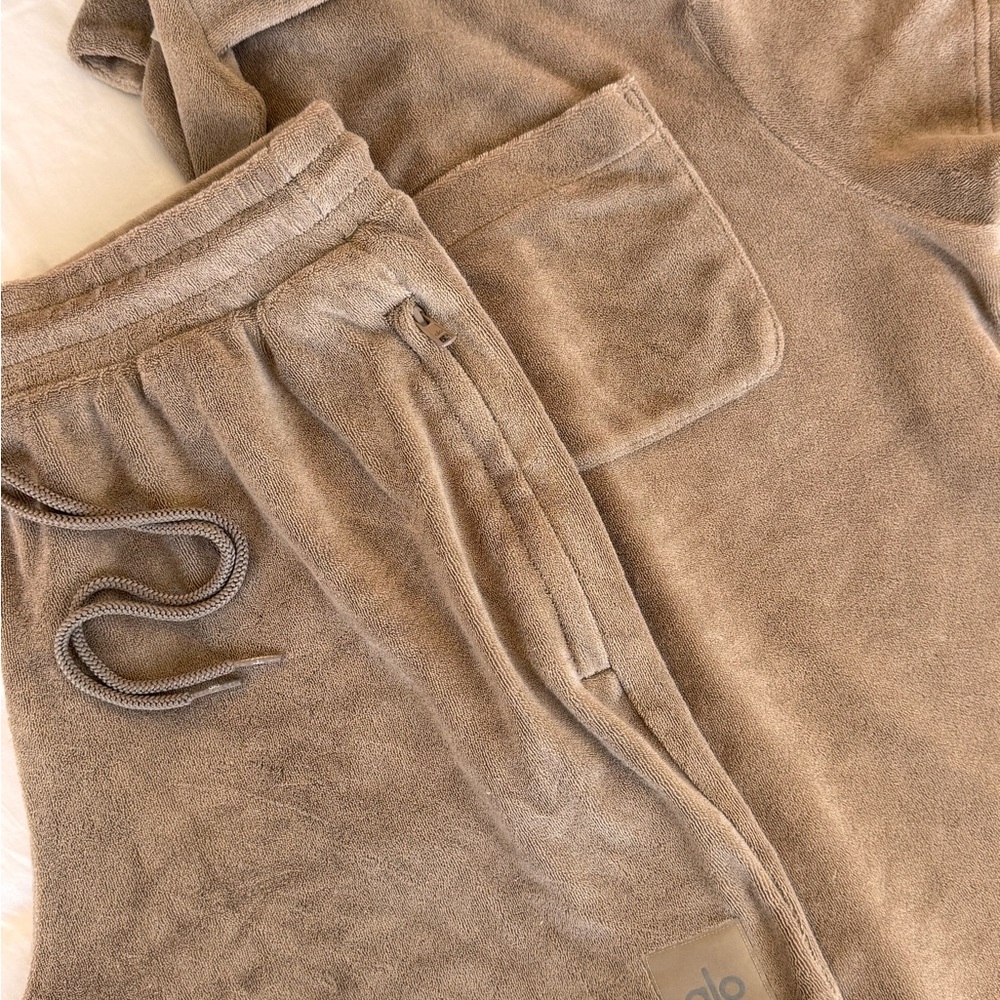 ALO Yoga Coastal Terry Set